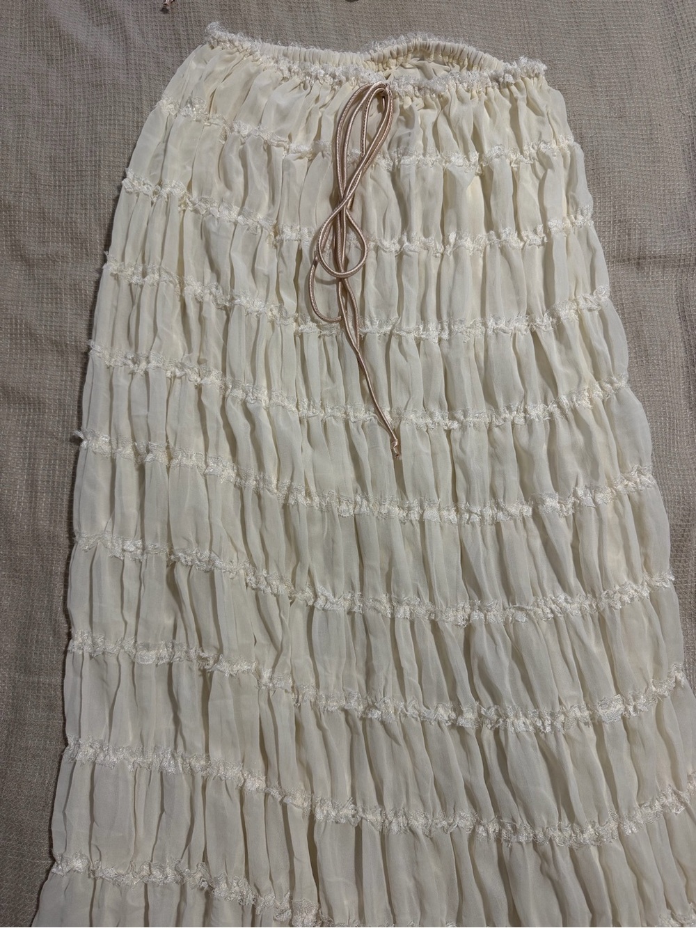 Ivory Halter Ruffle Two Piece Set - Picture 4 of 6